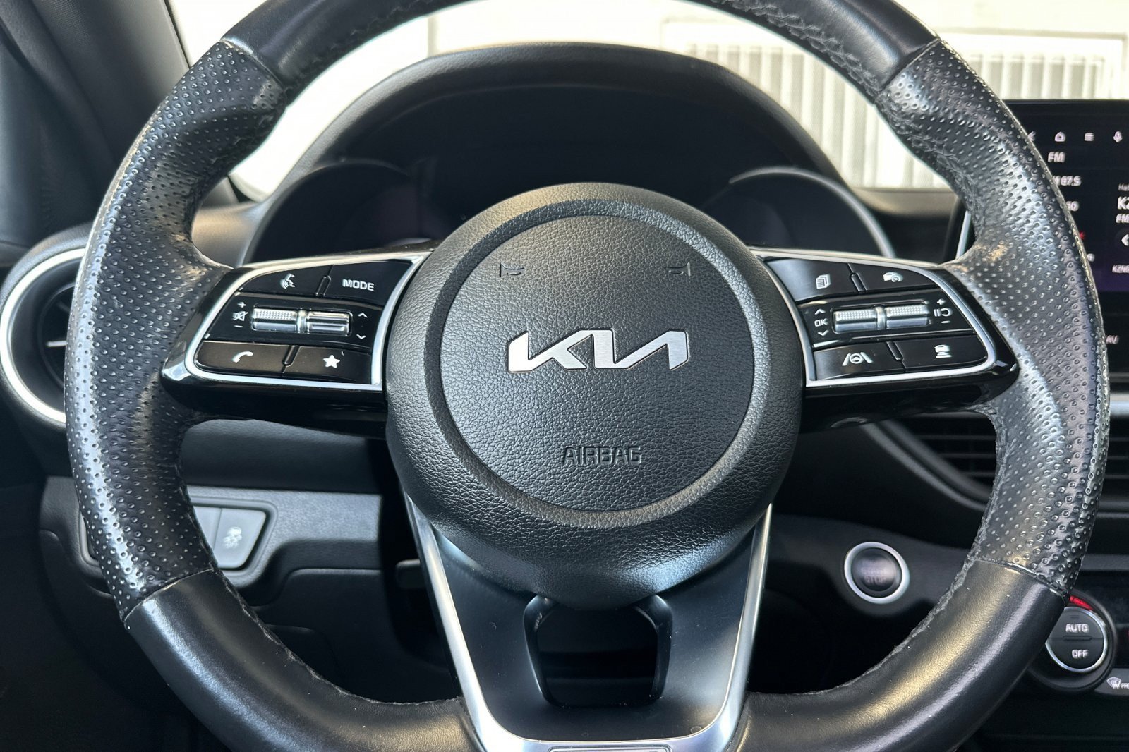 Used 2023 Kia Forte GT-Line w/ GT-Line Premium Package FWD image 22