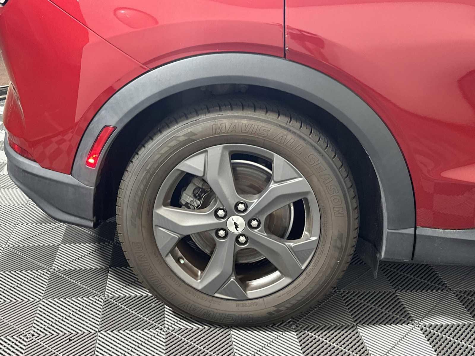 Used 2021 Ford Mustang Mach-E Select image 19