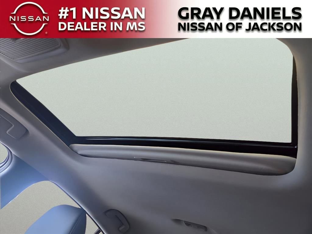 New 2026 Nissan Sentra SR w/ SR Premium Package image 10