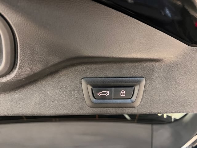 Used 2024 BMW X5 xDrive40i w/ Parking Assistance Package AWD/4WD image 11