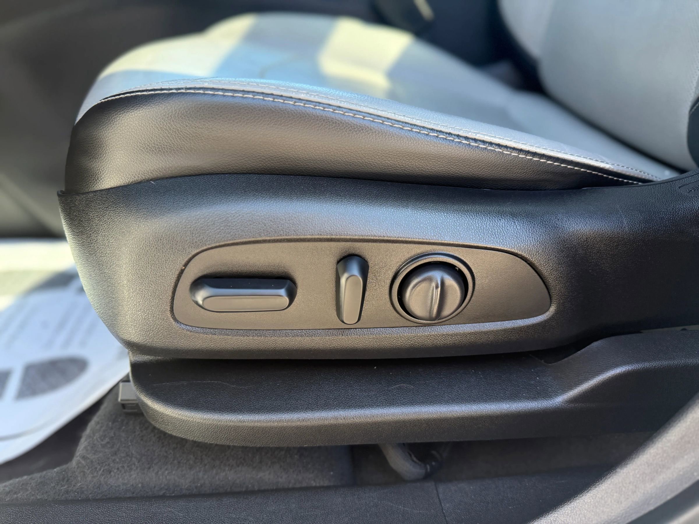 Used 2019 Chevrolet Equinox Premier image 20