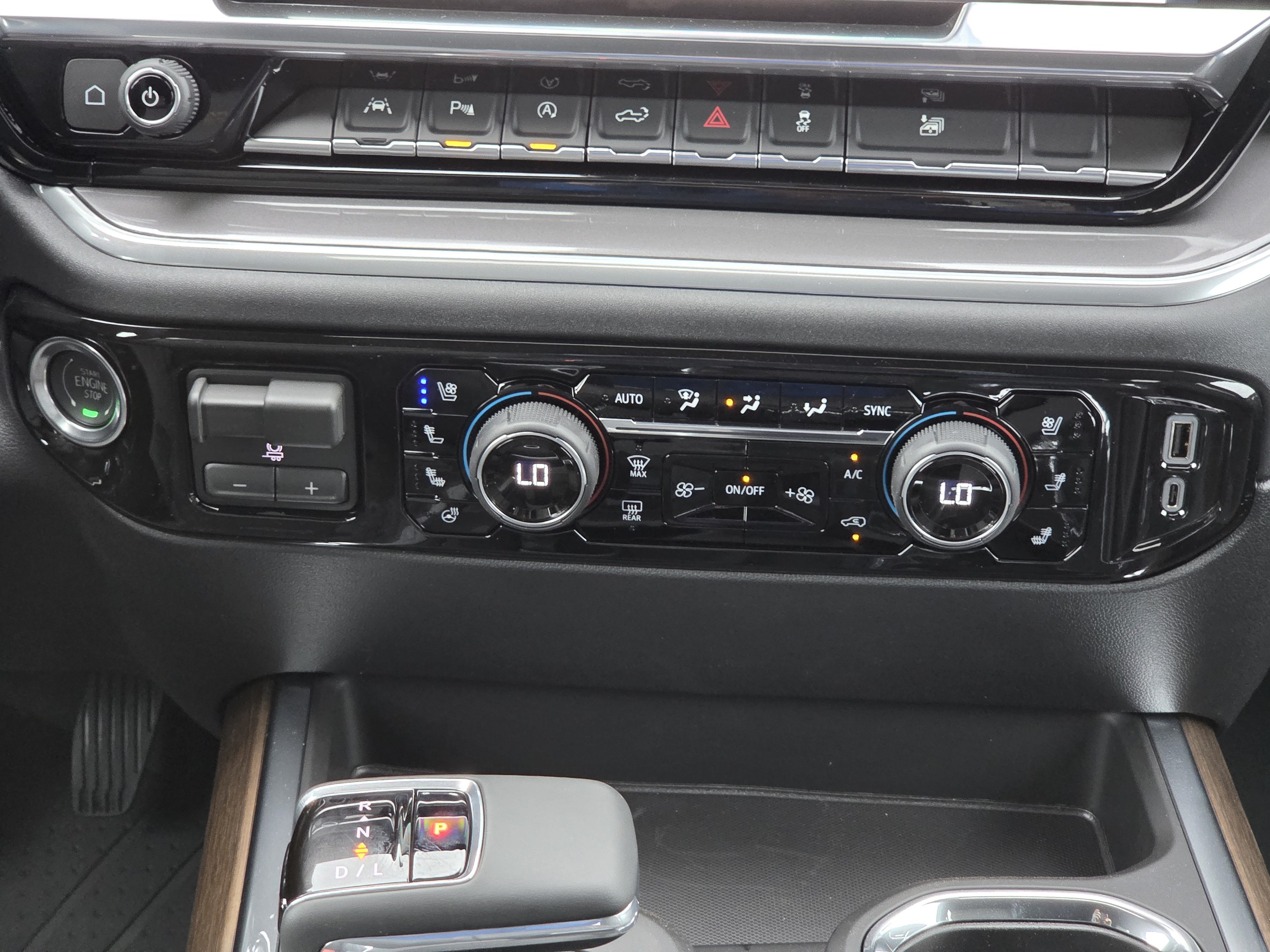 New 2026 Chevrolet Silverado 1500 High Country AWD/4WD image 11