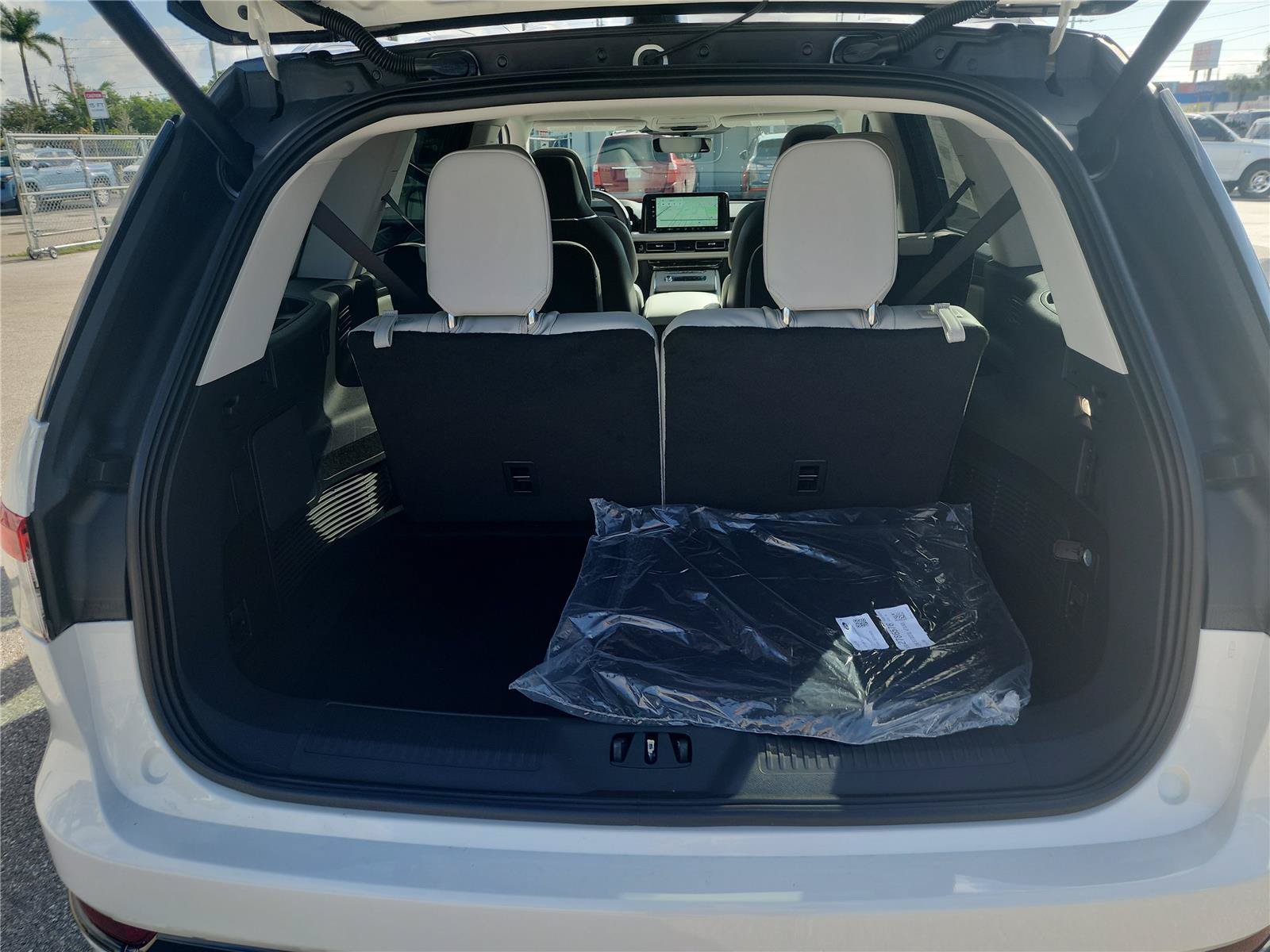 New 2027 Lincoln Aviator Reserve AWD/4WD image 19