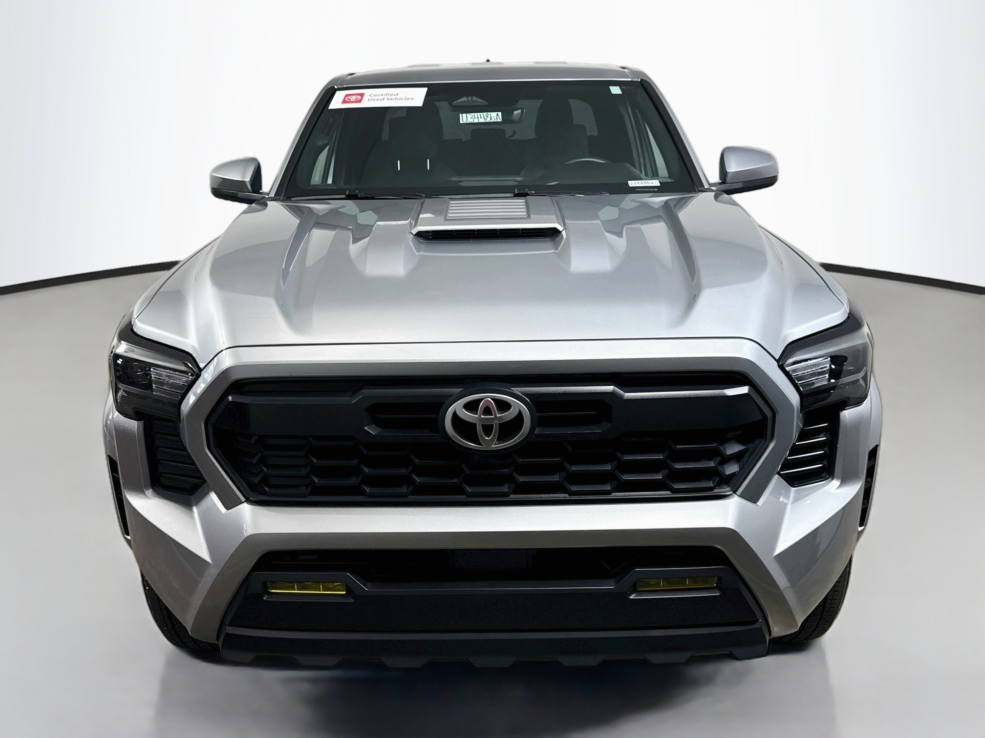 Certified 2025 Toyota Tacoma TRD Sport AWD/4WD image 2
