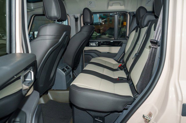 Used 2025 INEOS Grenadier image 15