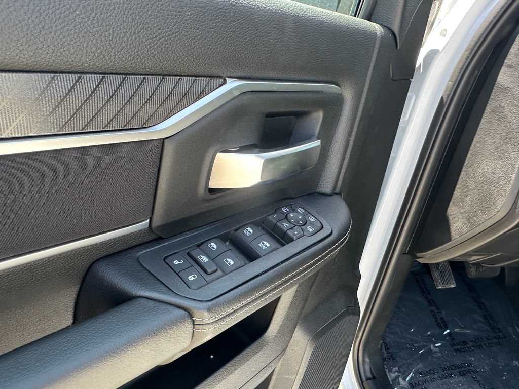 New 2026 RAM 2500 Big Horn AWD/4WD image 21