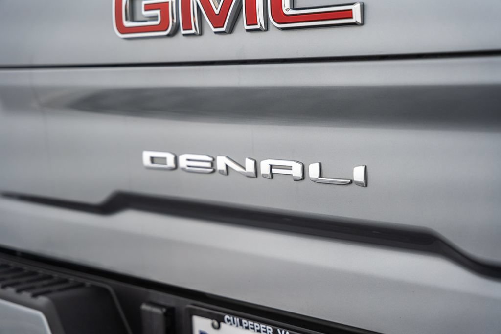 Used 2025 GMC Sierra 3500 Denali w/ Denali Reserve Package AWD/4WD image 9