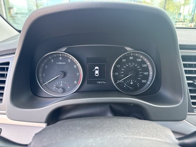 Used 2018 Hyundai Elantra Value Edition FWD image 2