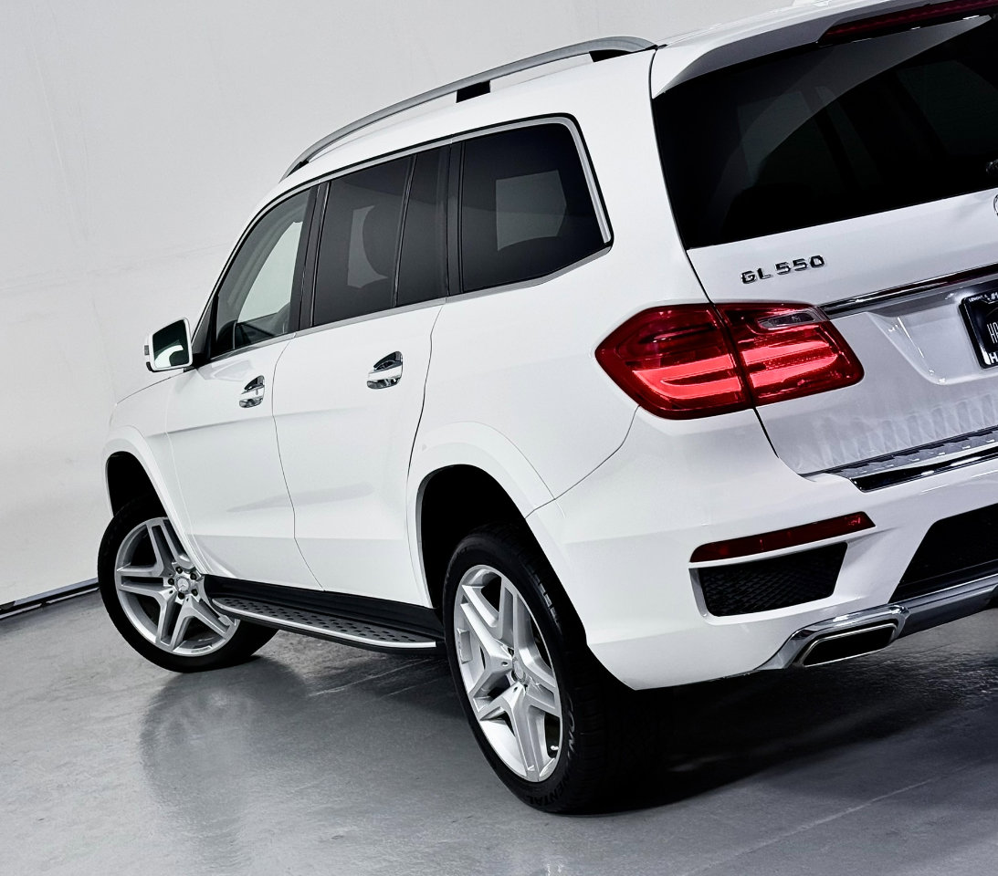 Used 2014 Mercedes-Benz GL 550 4MATIC image 13