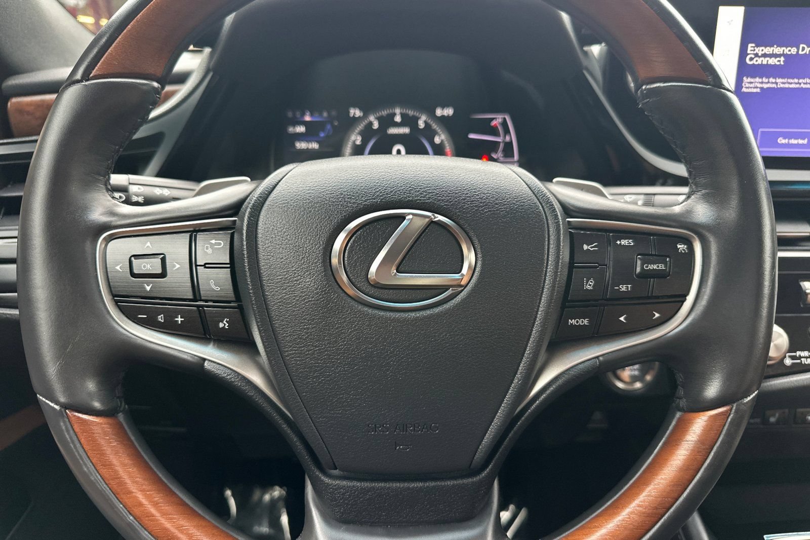 Used 2024 Lexus ES 350 w/ Accessory Package (Z1) FWD image 24