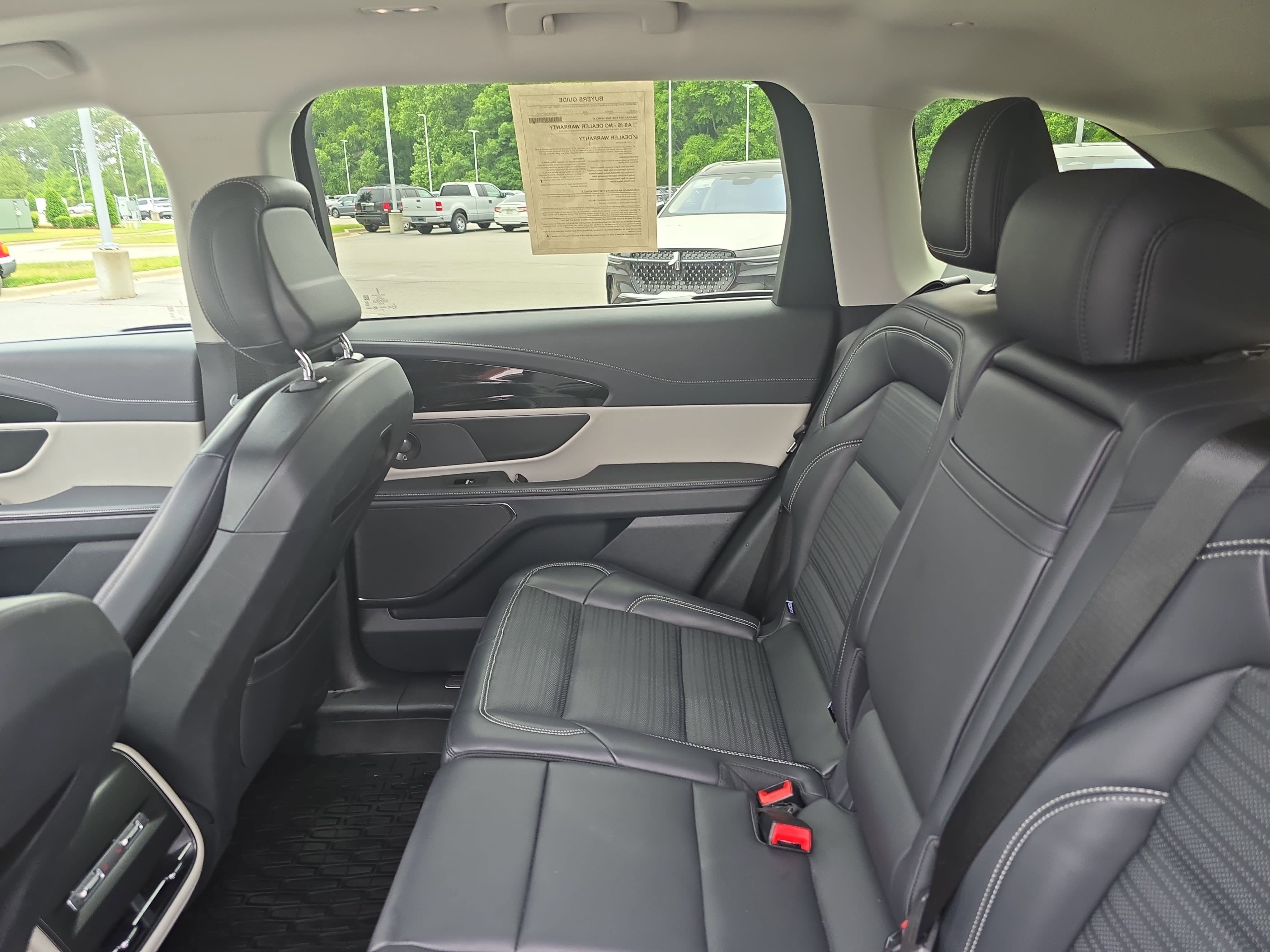 Used 2024 Lincoln Nautilus Reserve w/ Equipment Group 202A AWD/4WD image 13