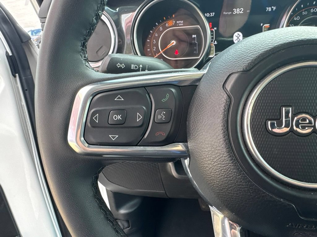 Used 2023 Jeep Wrangler Unlimited Sahara AWD/4WD image 37