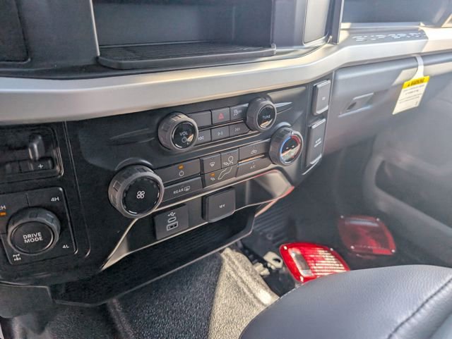 New 2025 Ford F350 XL w/ XL Chrome Package image 19