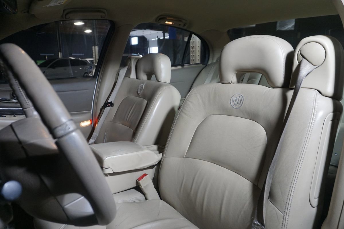 Used 2005 Buick Le Sabre Limited w/ Celebration Edition Package FWD image 12