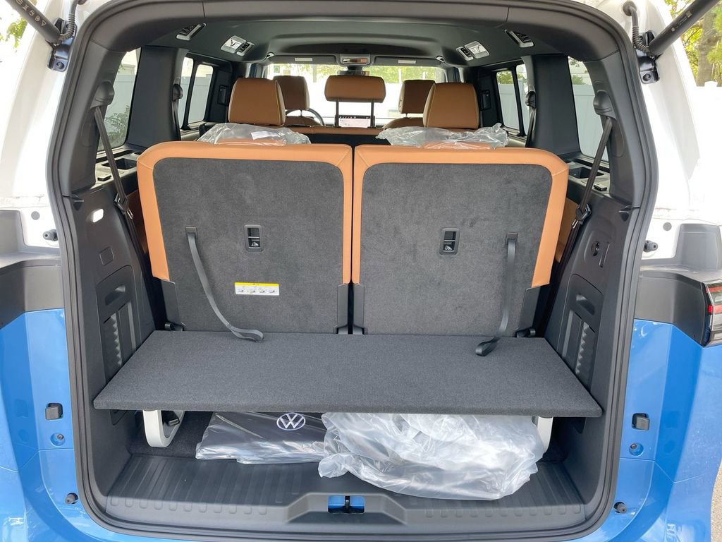 New 2025 Volkswagen ID. Buzz Pro S Plus image 50