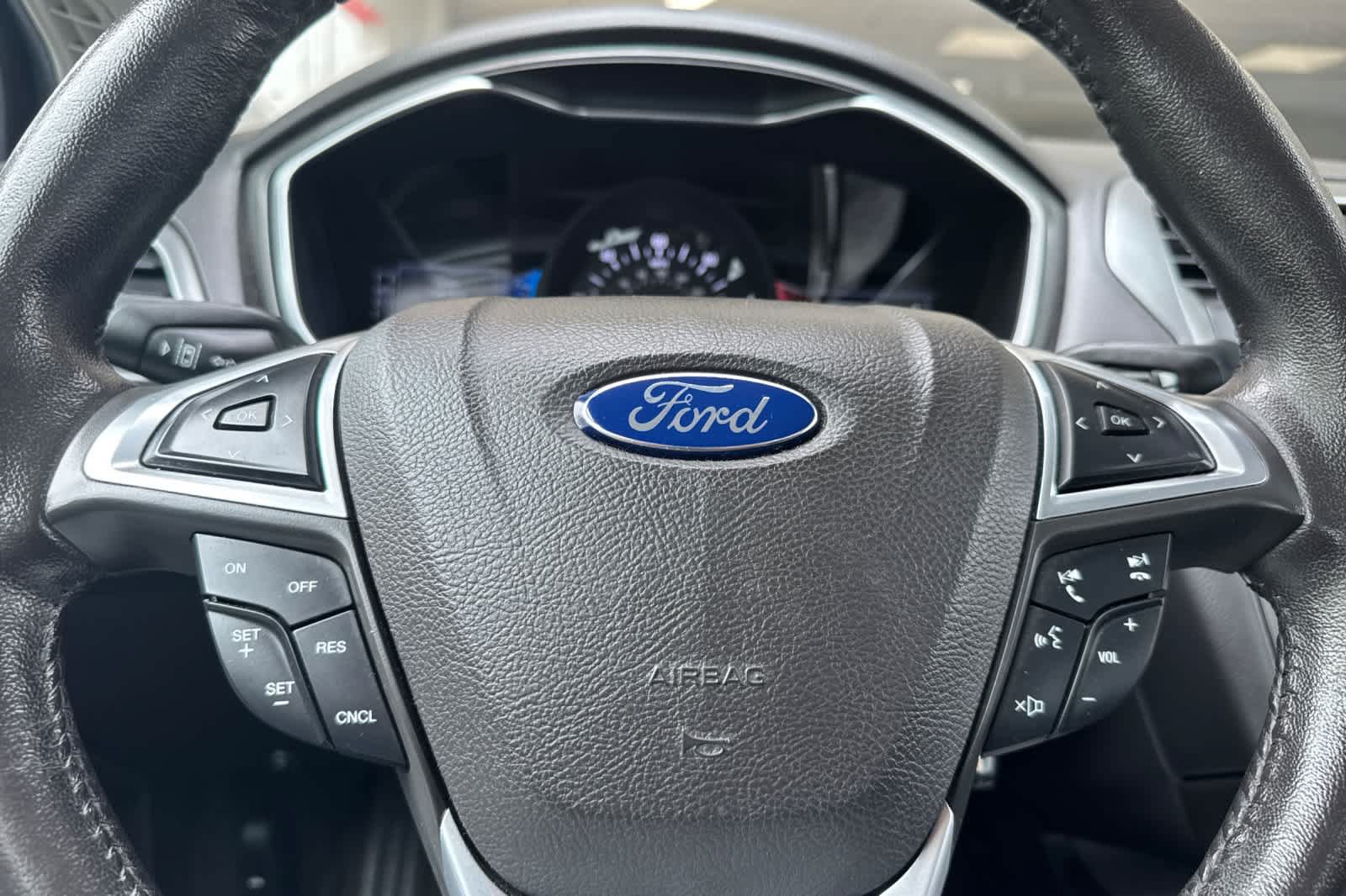 Used 2016 Ford Fusion Energi Titanium w/ Driver Assist Package FWD image 24