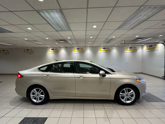 Used 2018 Ford Fusion SE image 3