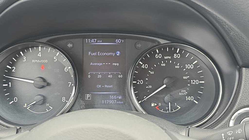Used 2017 Nissan Rogue Sport SV AWD/4WD image 16