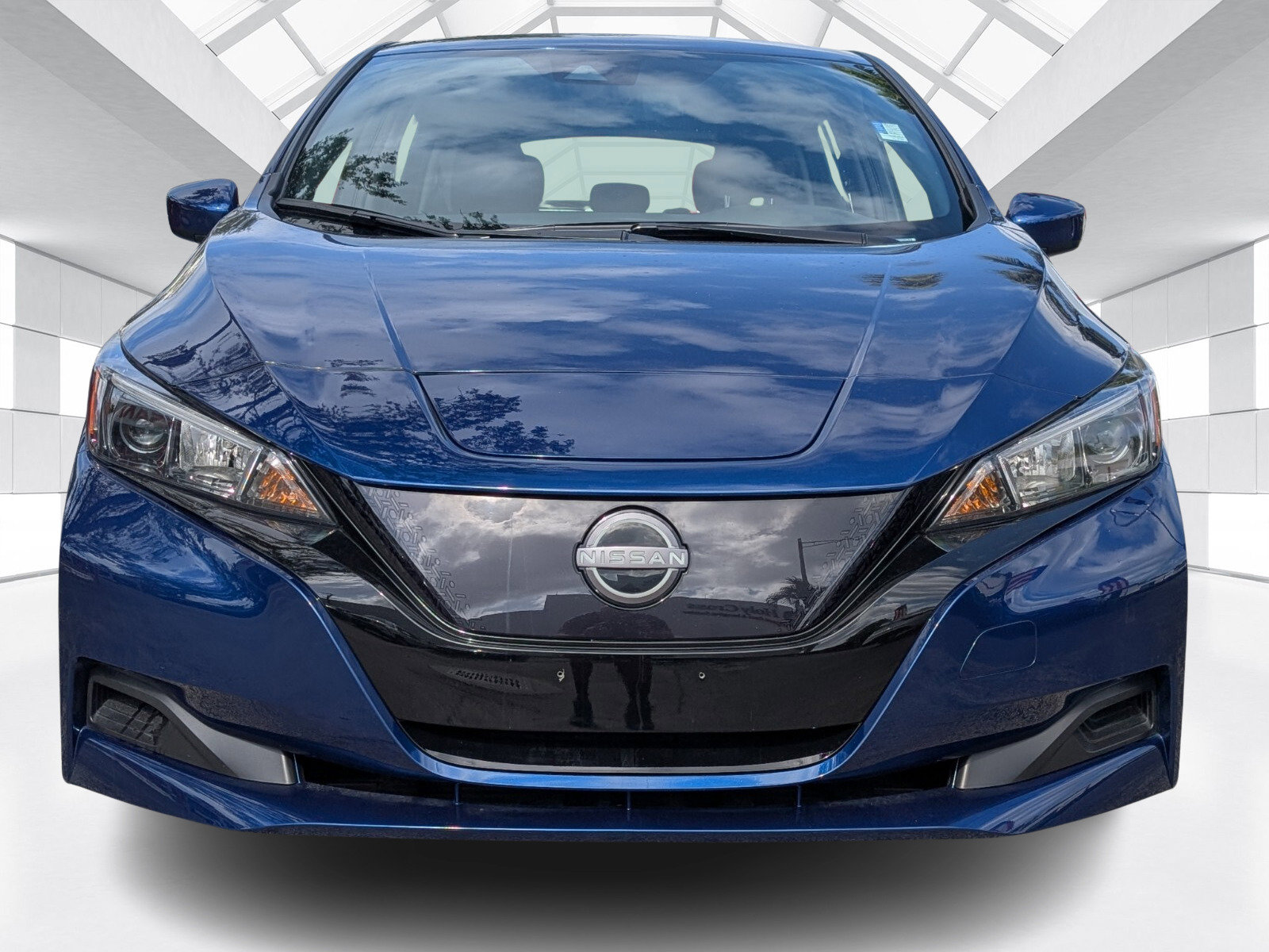 Certified 2025 Nissan Leaf S image 2