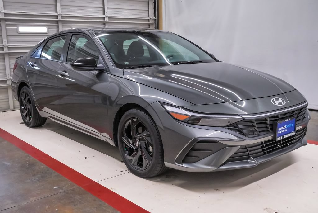 Certified 2026 Hyundai Elantra Sport FWD image 5