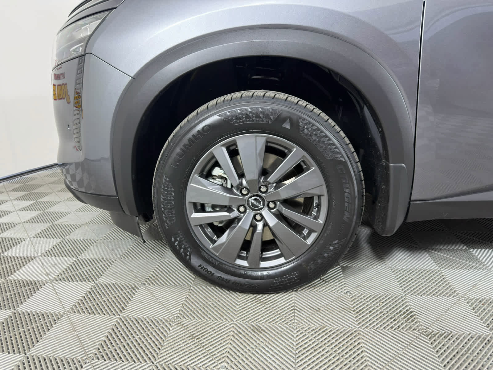 New 2026 Nissan Pathfinder SV image 10