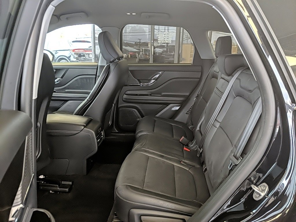 Certified 2022 Lincoln Corsair AWD w/ Equipment Group 101A image 11