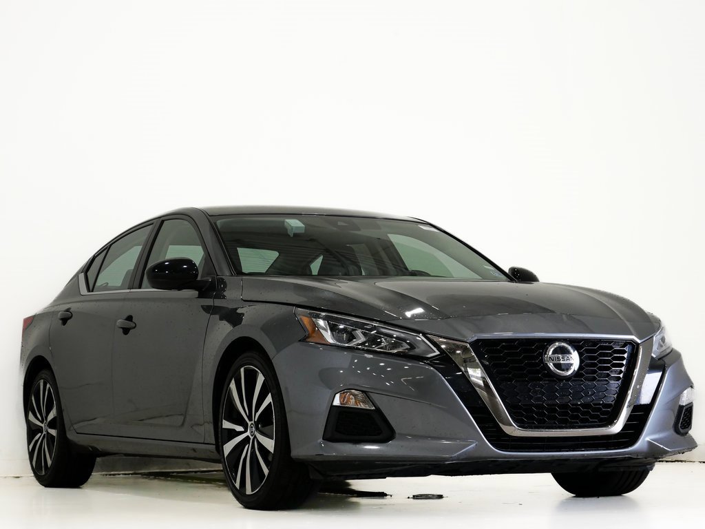 Used 2022 Nissan Altima 2.5 SR
