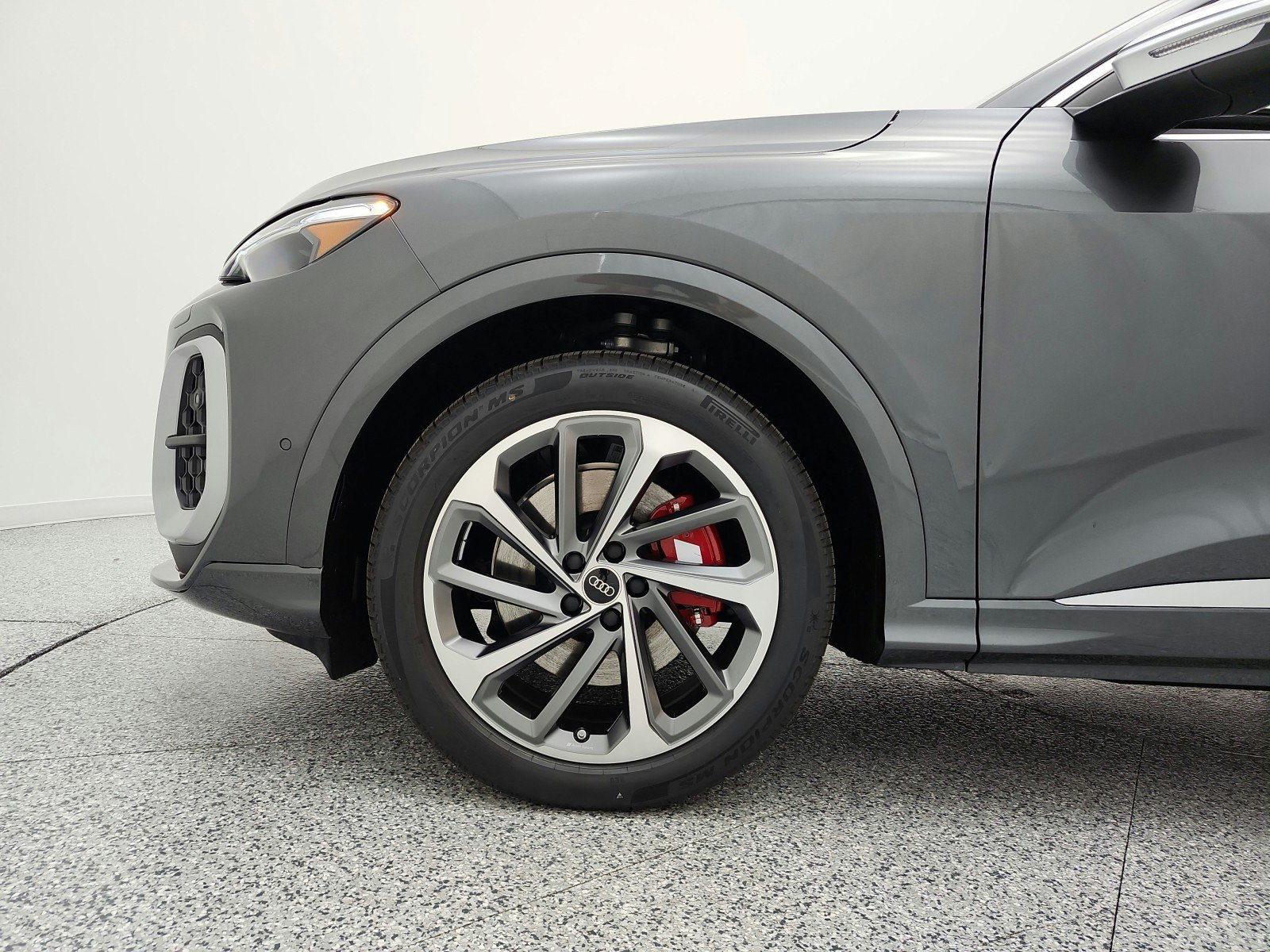 New 2026 Audi SQ5 Prestige AWD/4WD image 13