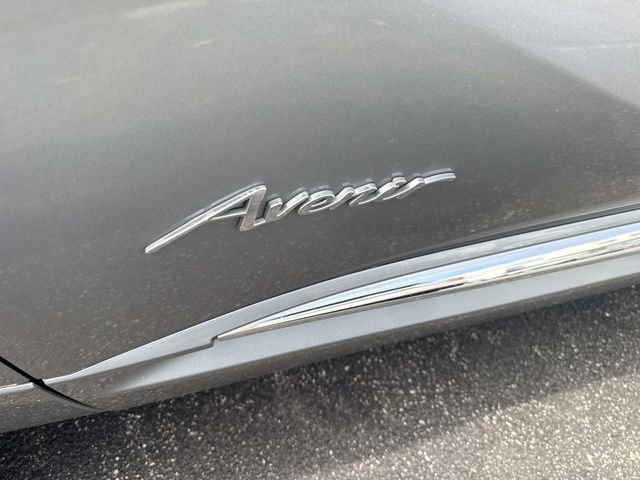 Used 2023 Buick Envision Avenir AWD/4WD image 19