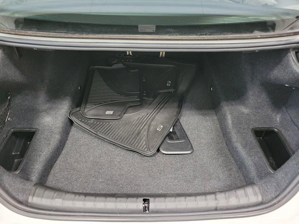 Used 2018 BMW 530i xDrive image 13