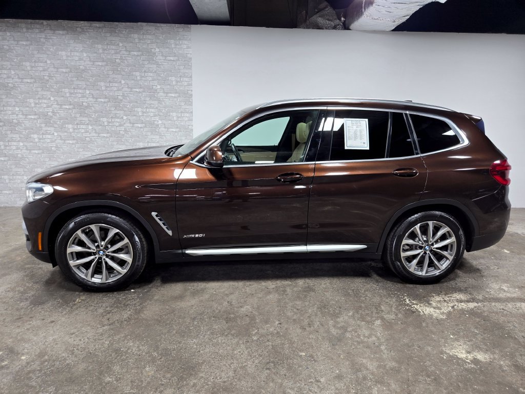 Used 2018 BMW X3 xDrive30i AWD/4WD image 2