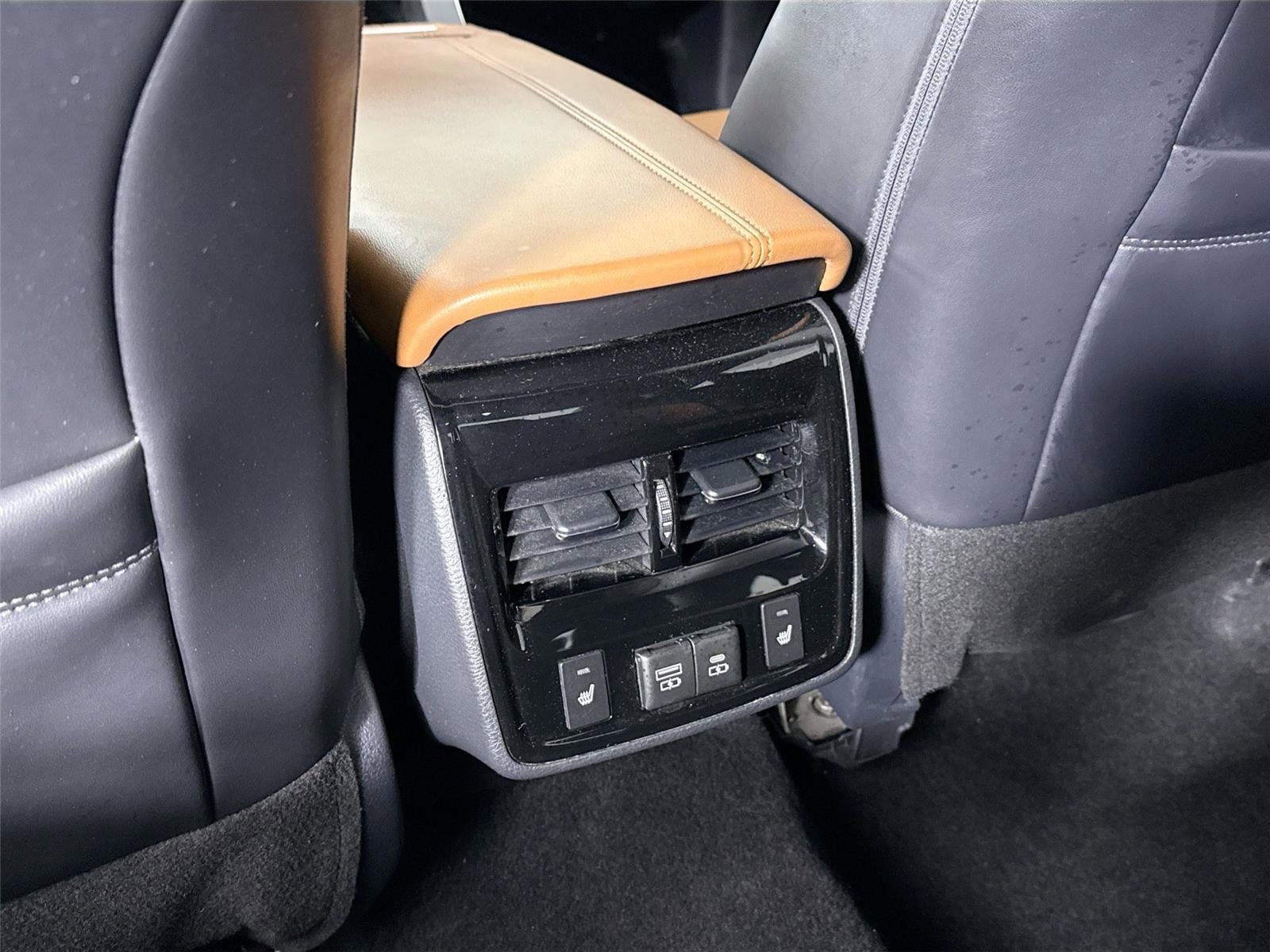 Certified 2022 Toyota Avalon Touring w/ Advanced Safety Package image 55