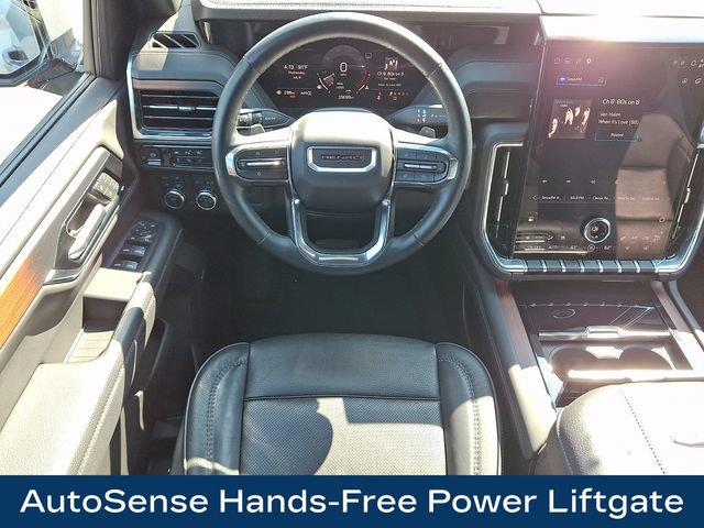 Used 2025 GMC Yukon Denali AWD/4WD image 3