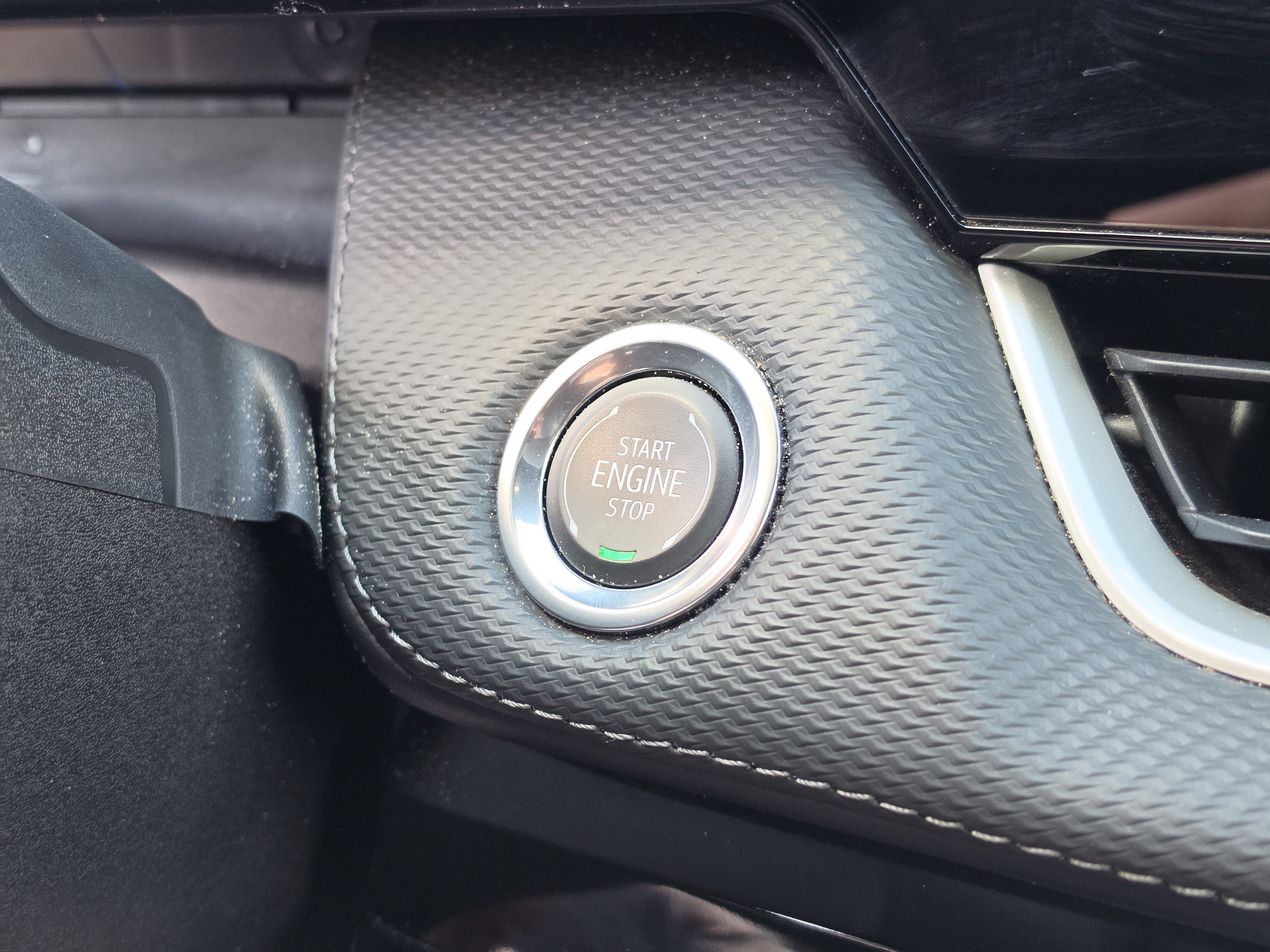 Used 2026 Chevrolet Equinox LT FWD image 34