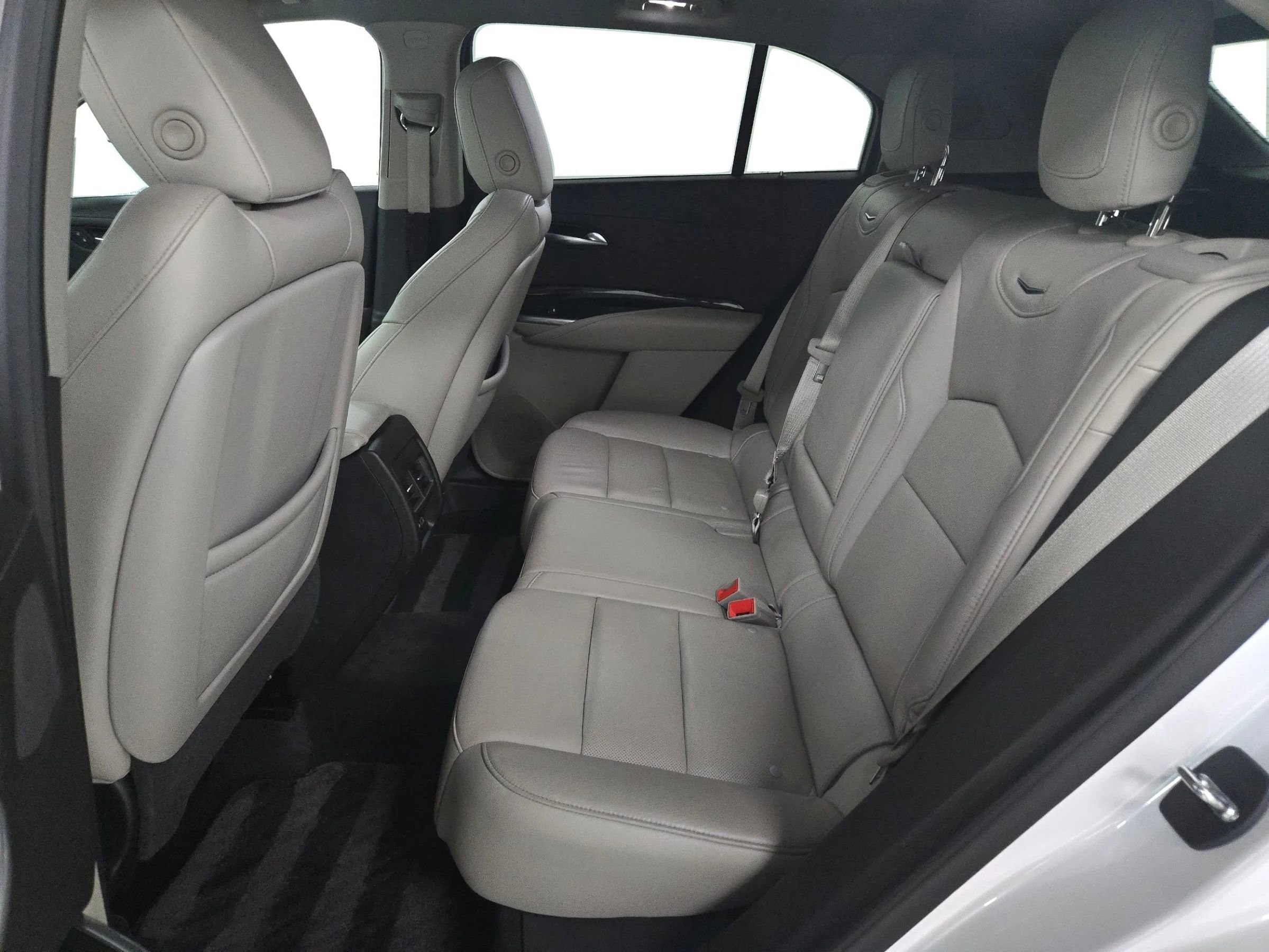 Used 2019 Cadillac XT4 Premium Luxury image 10