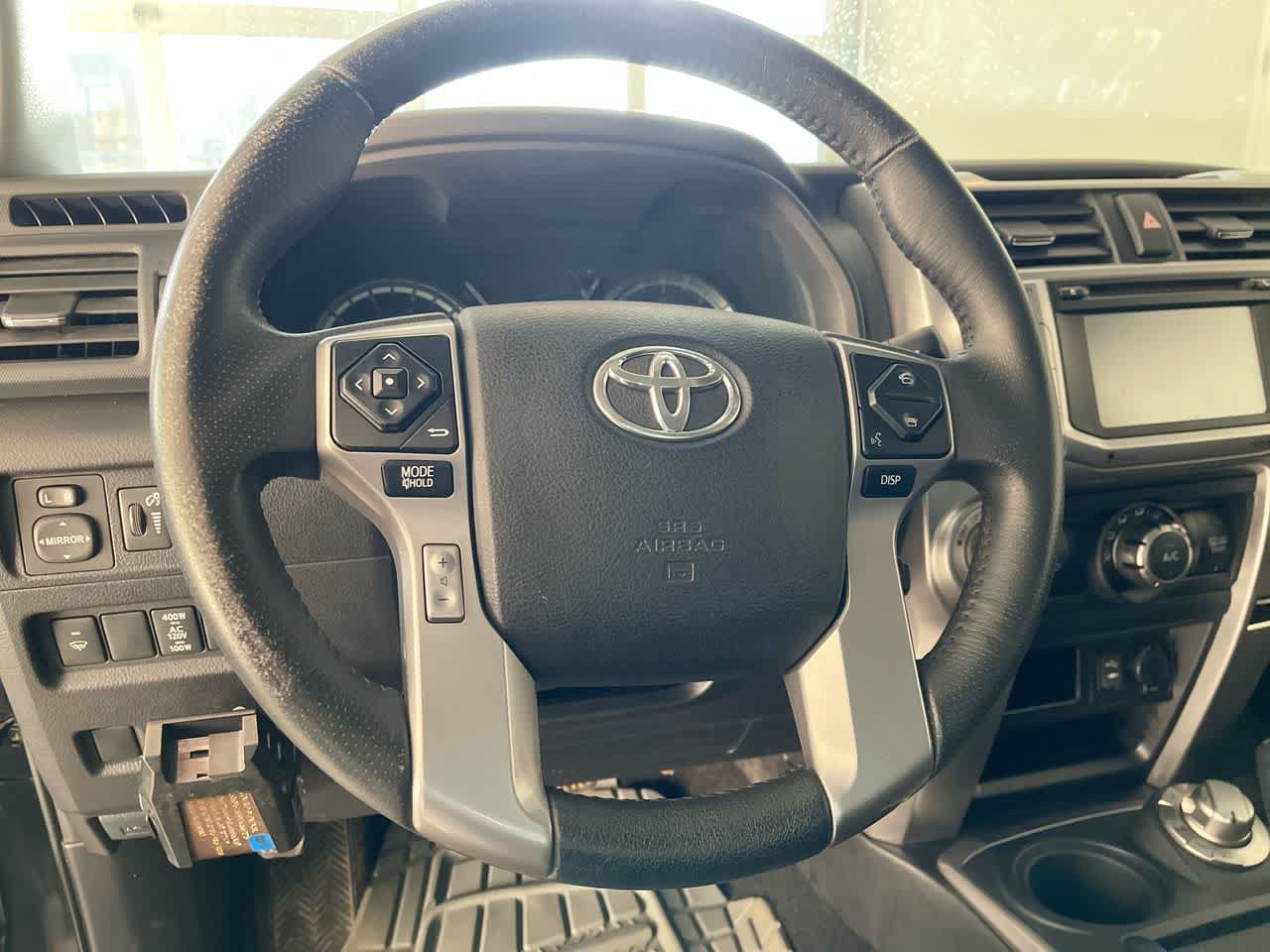 Used 2015 Toyota 4Runner SR5 AWD/4WD image 14
