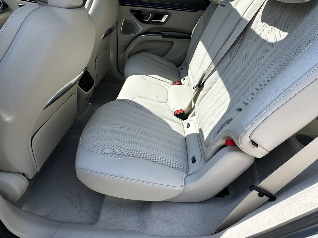 New 2026 Mercedes-Benz EQS 400 4MATIC SUV image 25
