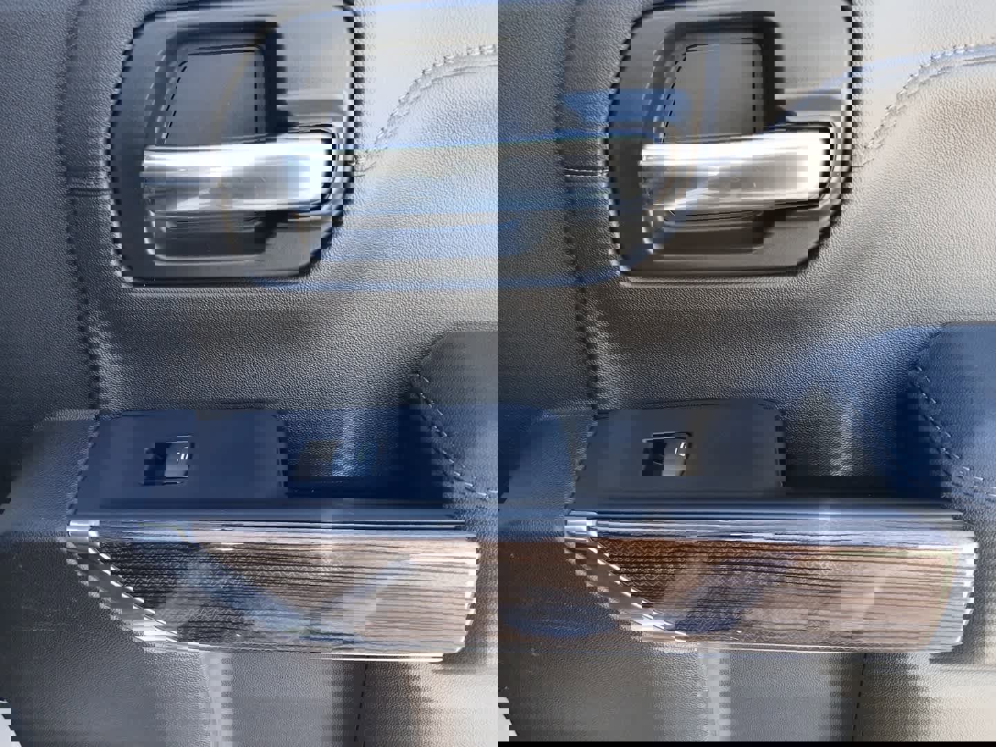 Used 2020 Chevrolet Silverado 1500 RST w/ Texas Edition image 55