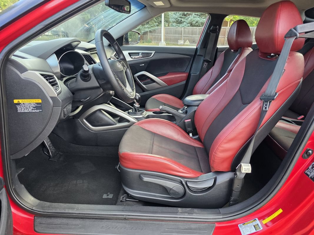 Used 2013 Hyundai Veloster w/ Style Pkg FWD image 15