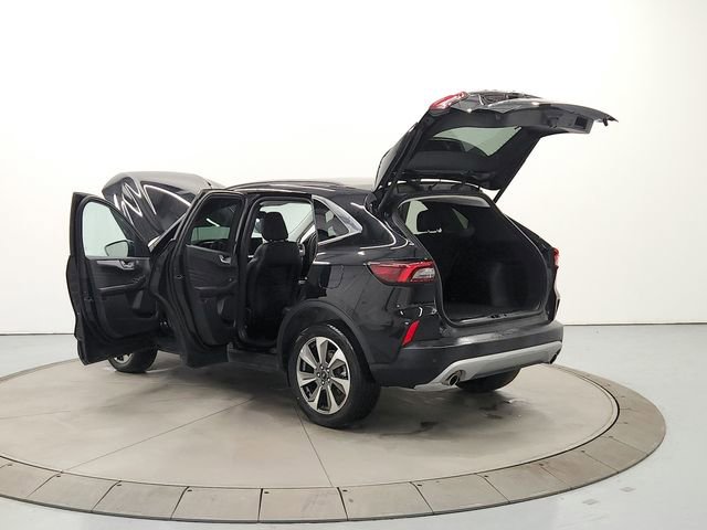 Used 2025 Ford Escape Platinum image 13