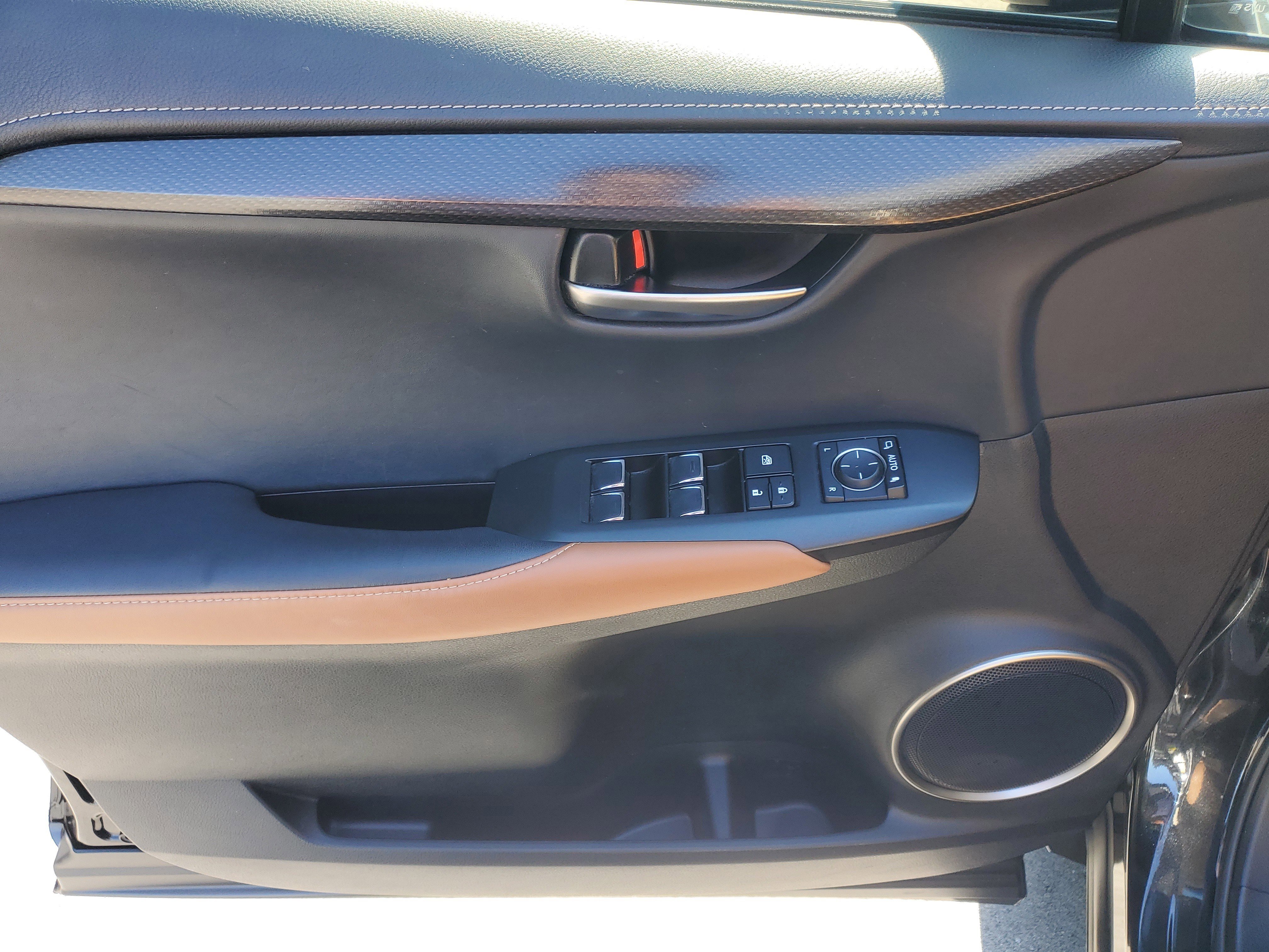 Used 2019 Lexus NX 300 FWD image 19