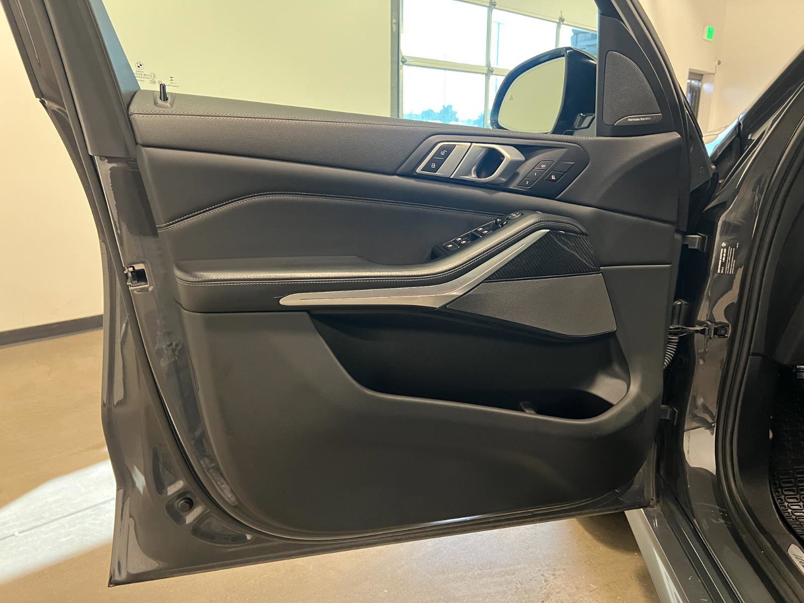 Used 2023 BMW X5 M50i w/ Executive Package image 29