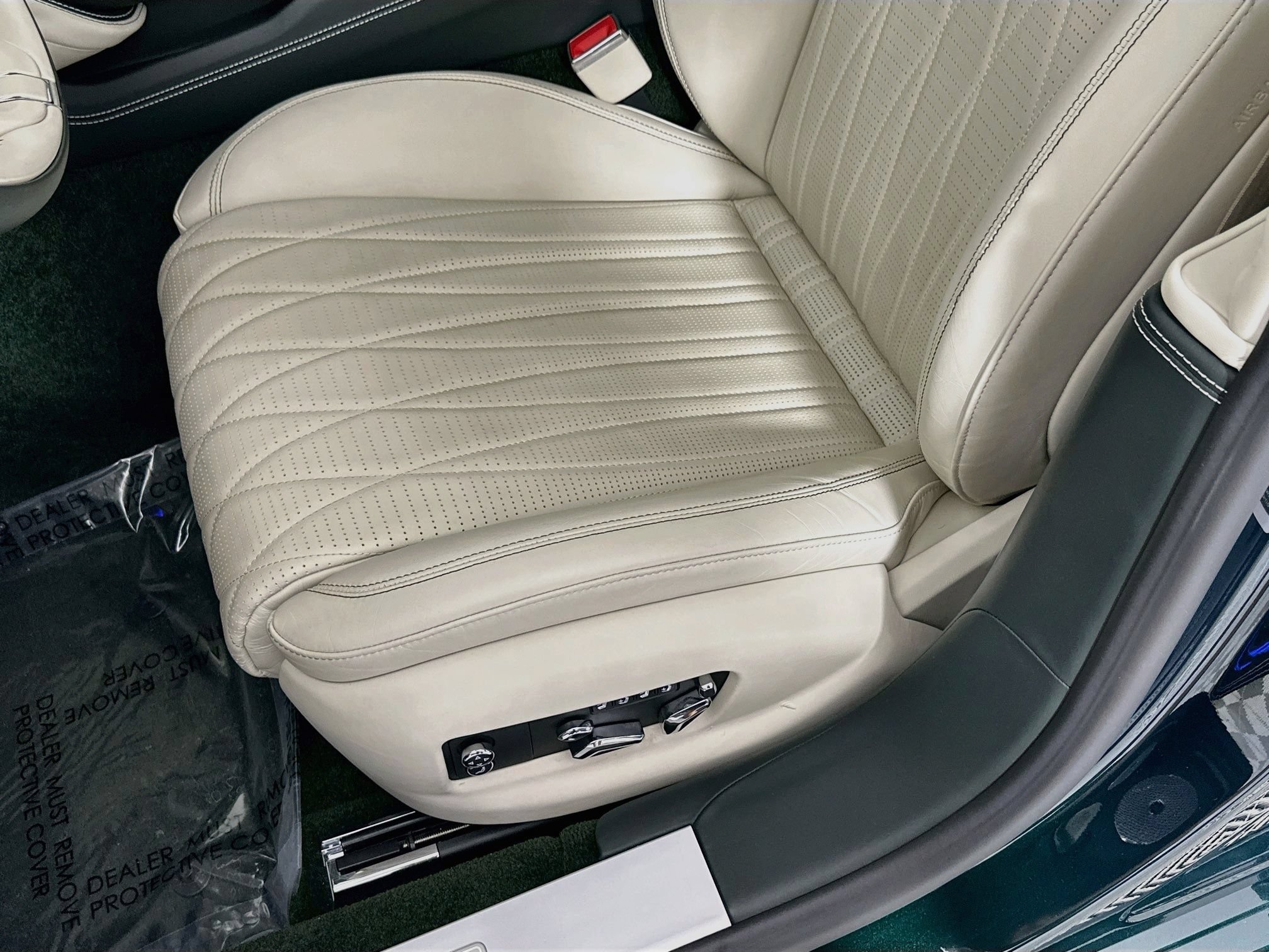Certified 2024 Bentley Flying Spur Azure AWD/4WD image 20