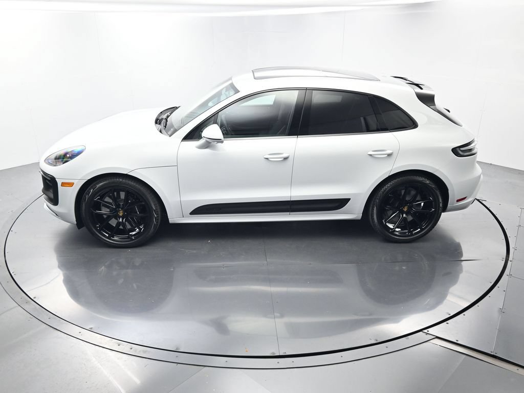 Certified 2026 Porsche Macan GTS AWD/4WD image 38