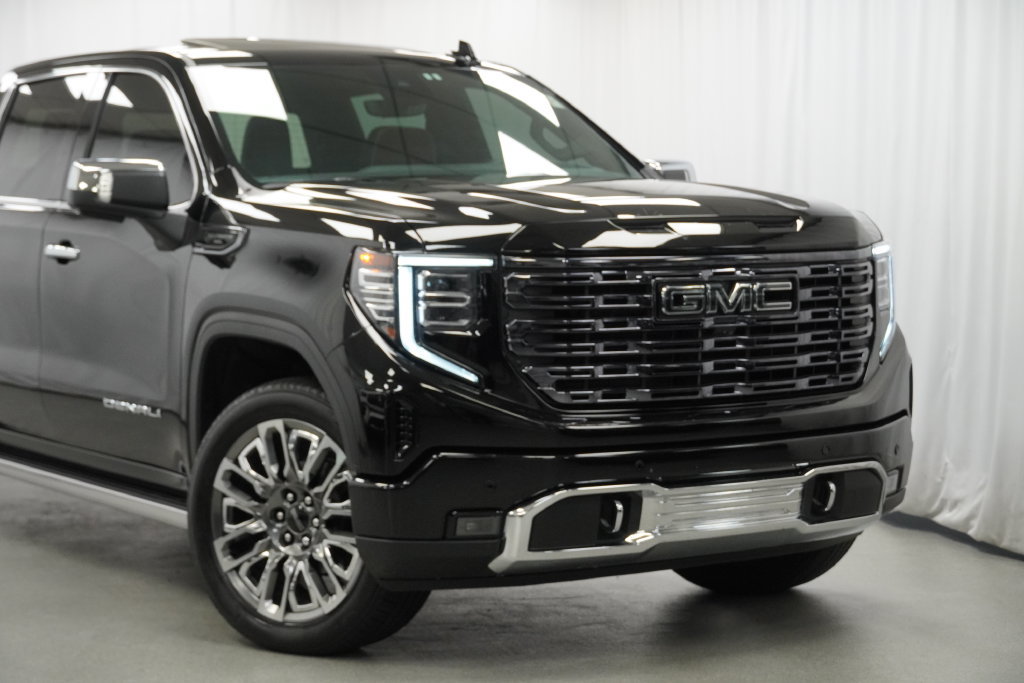 Certified 2025 GMC Sierra 1500 Denali Ultimate AWD/4WD image 10