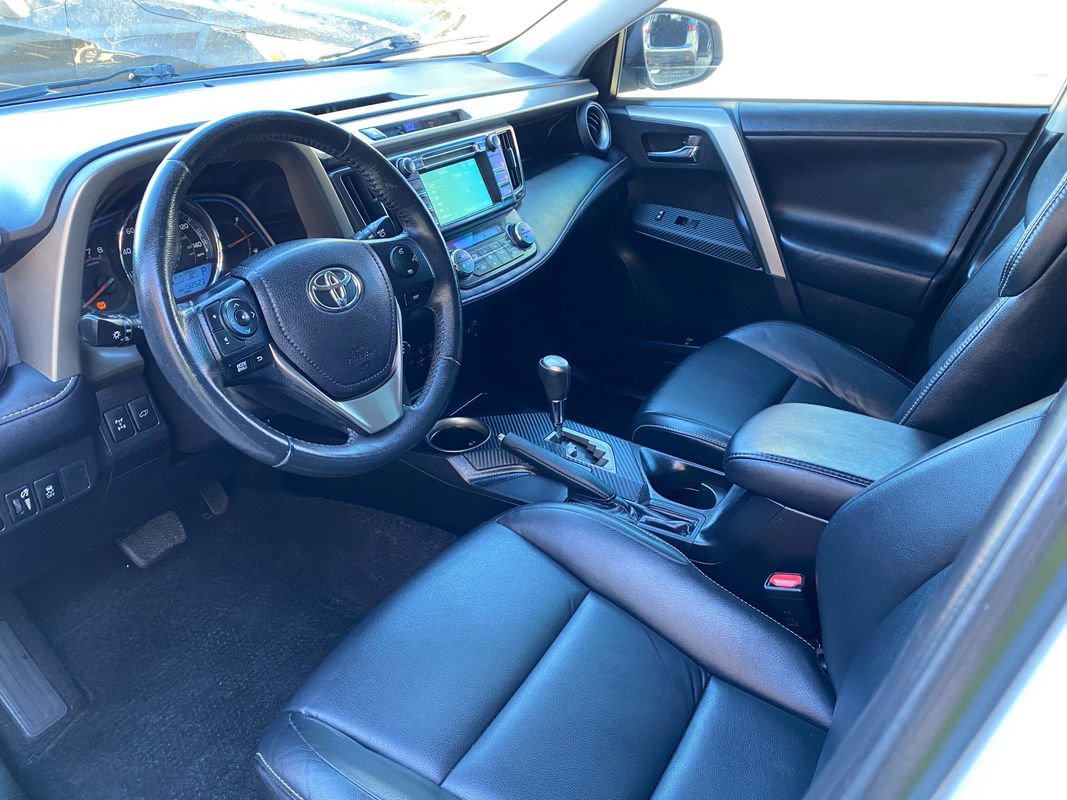Used 2014 Toyota RAV4 Limited image 9
