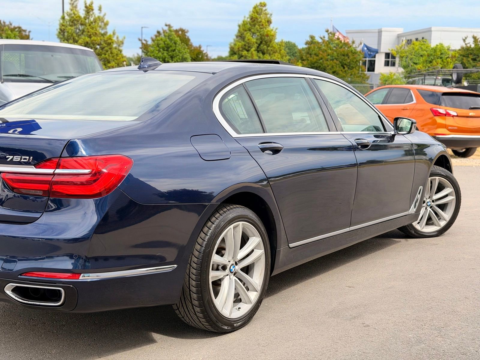 Used 2016 BMW 750i xDrive AWD/4WD image 18