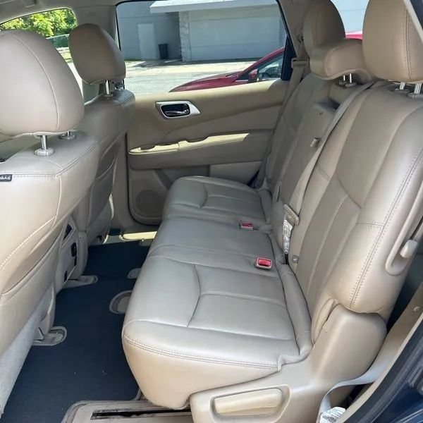 Used 2015 Nissan Pathfinder SL w/ SL Tech Package AWD/4WD image 22