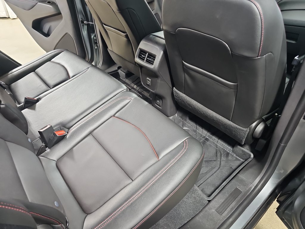Certified 2024 Chevrolet Equinox RS w/ RS Leather Package AWD/4WD image 14
