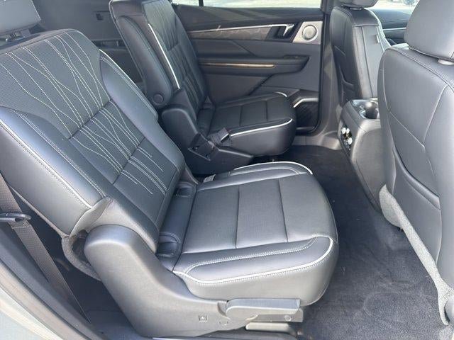 New 2026 Buick Enclave Avenir w/ Super Cruise Package FWD image 15